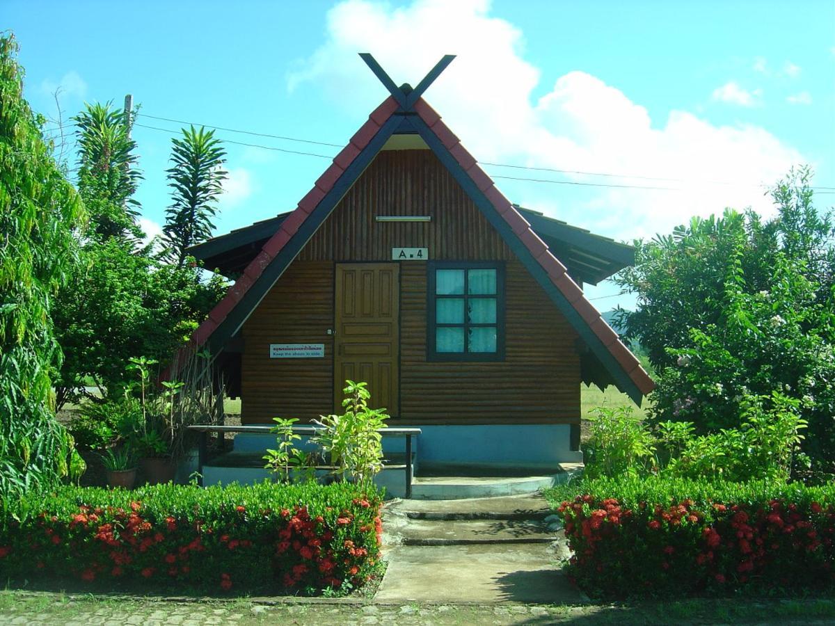 Mae Chaem Hotel And Resort Extérieur photo
