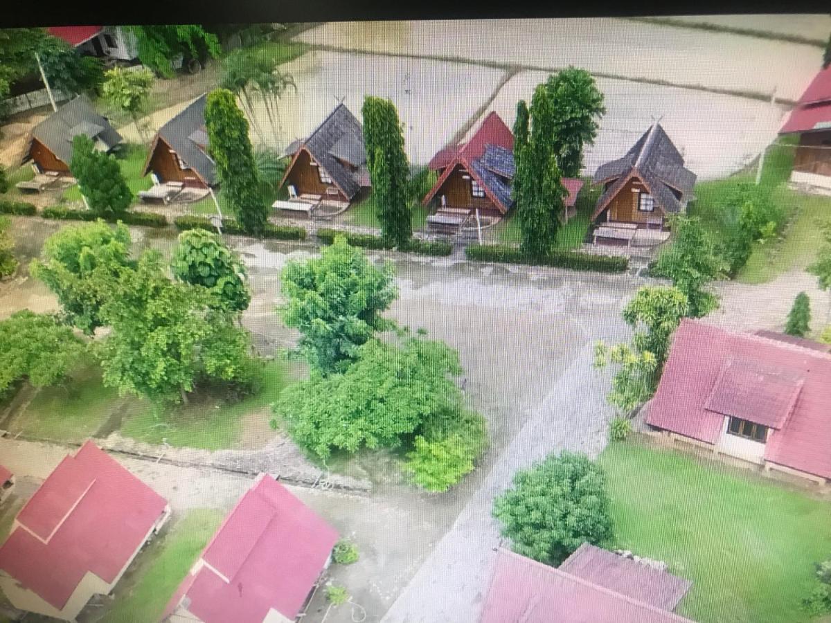 Mae Chaem Hotel And Resort Extérieur photo