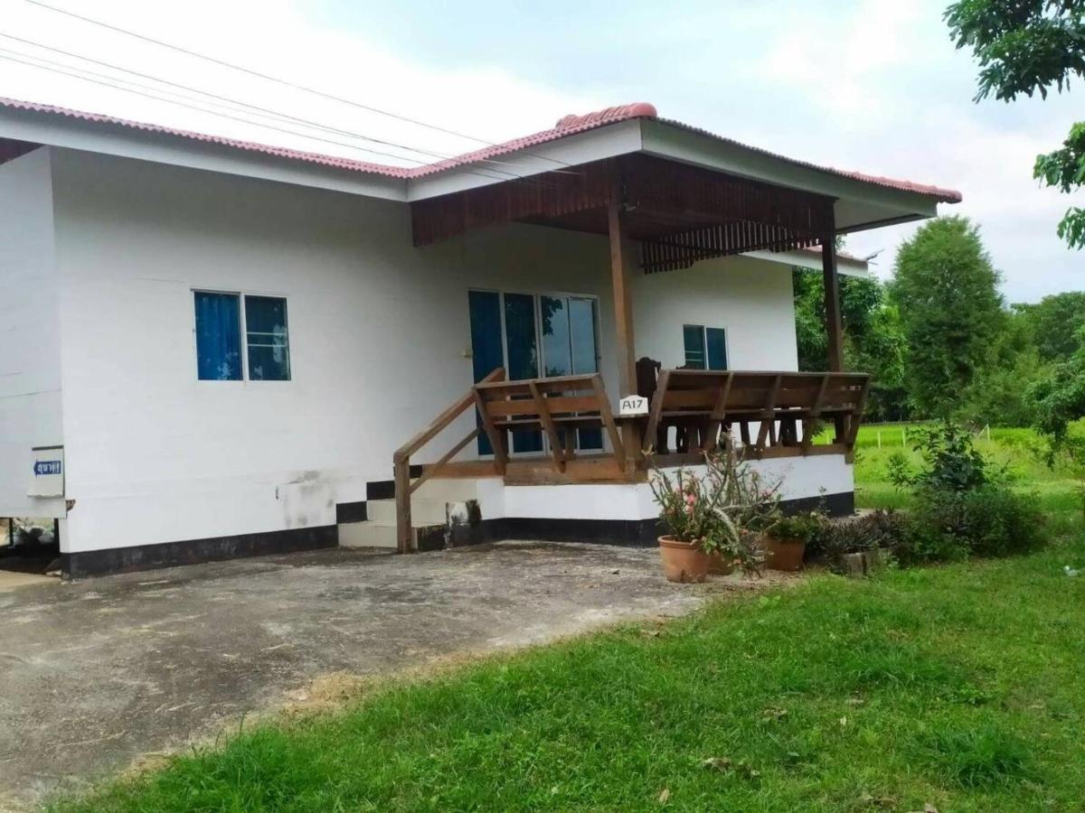 Mae Chaem Hotel And Resort Extérieur photo